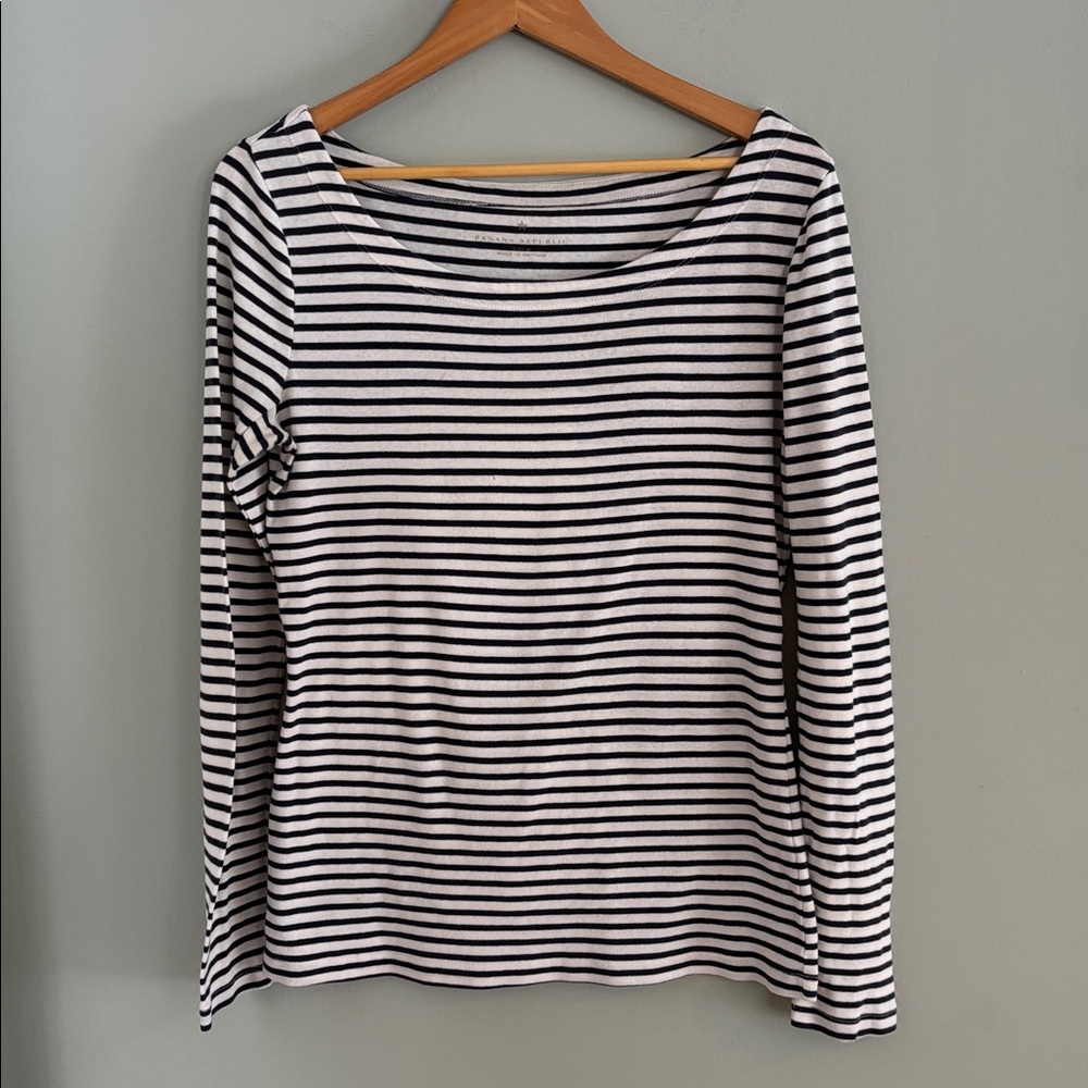 Banana Republic Black and White Striped Long Sleeve Top Women’s Size Medium M